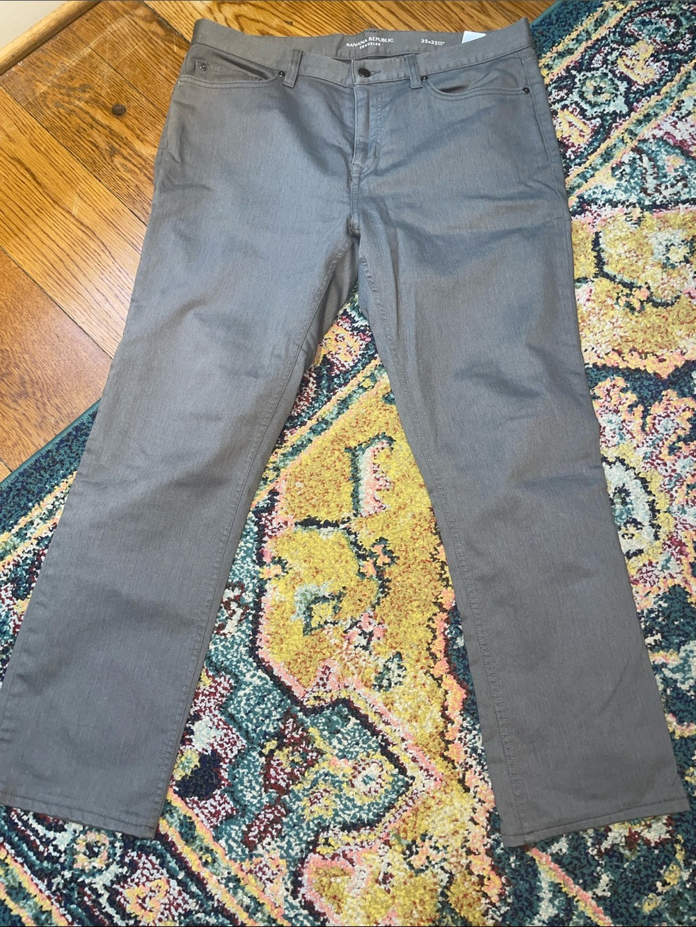 EUC Men’s Banana Republic Traveler Pants. Perfect for that long flight!